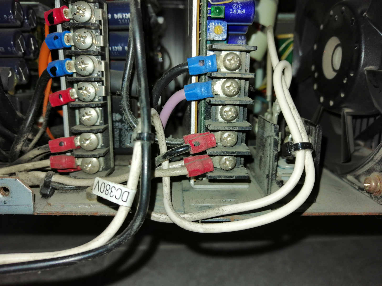 alimentatore logiq500